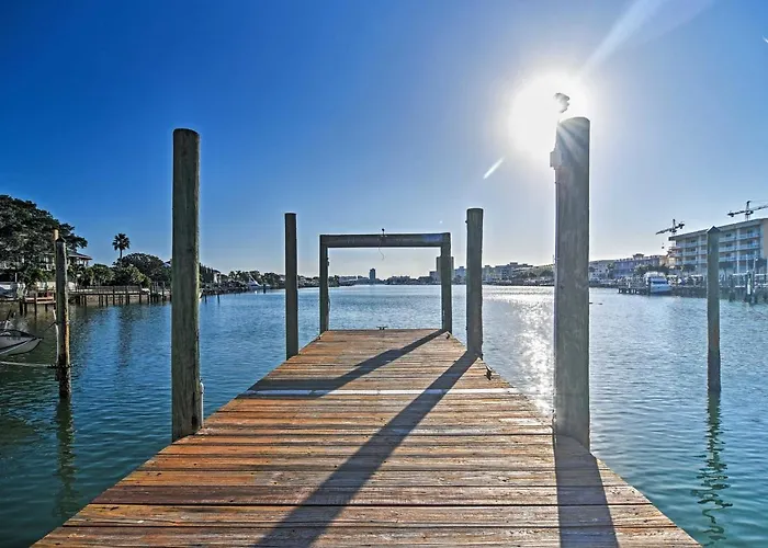 Bayfront Clearwater Beach Condo With Pool Access!